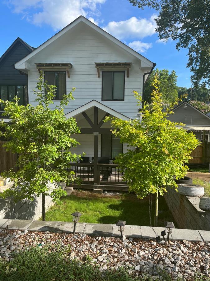 Atlanta Unit 2 Room 2 - Peaceful Weekend Getaway Private Bedroom & Bathroom Exterior photo